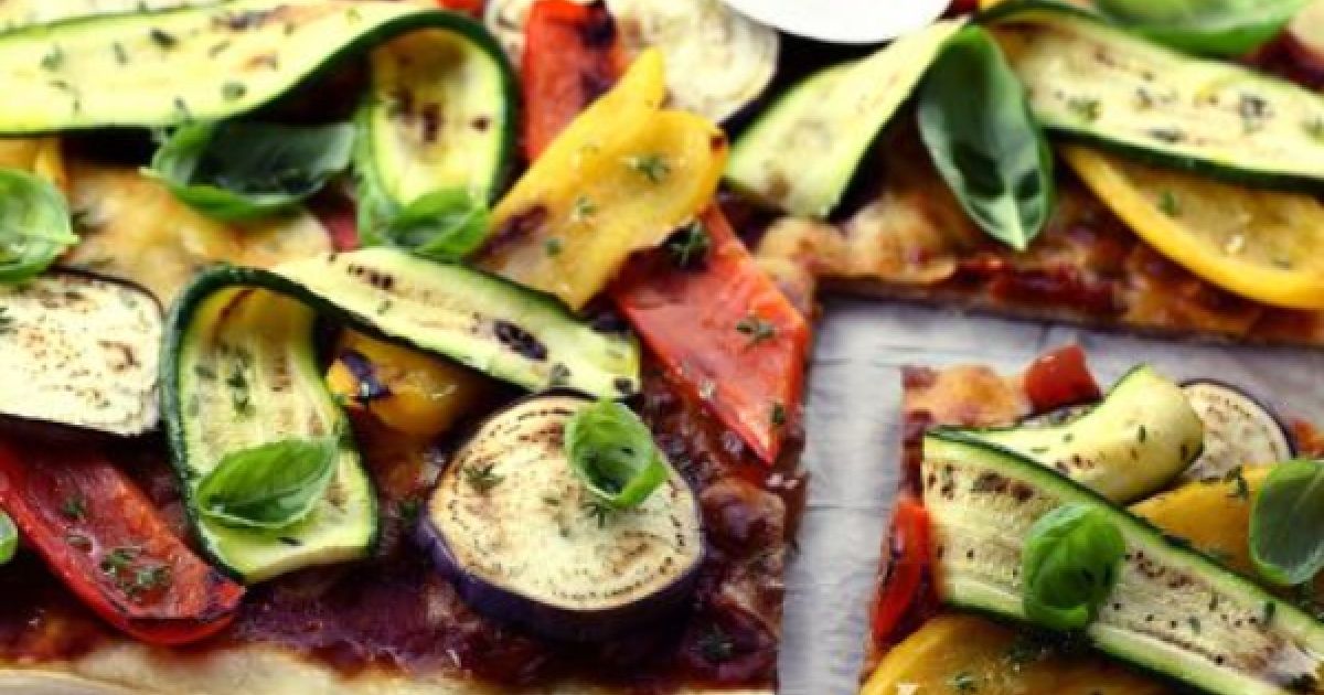 Pizza con verdure grigliate