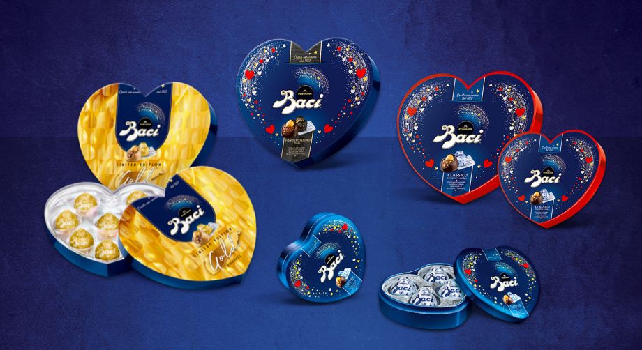 Confezioni di Baci Perugina su sfondo blu