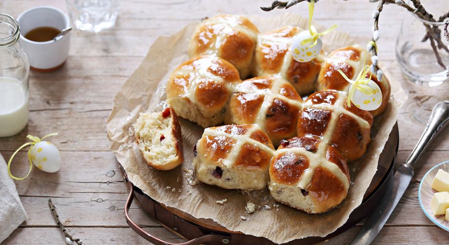 Dolce di Pasqua Inglese Hot Cross Buns